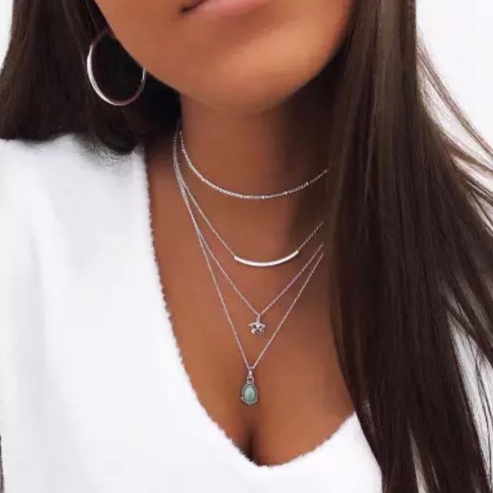 3/$25⚡️boho green crystal 4 layer necklace